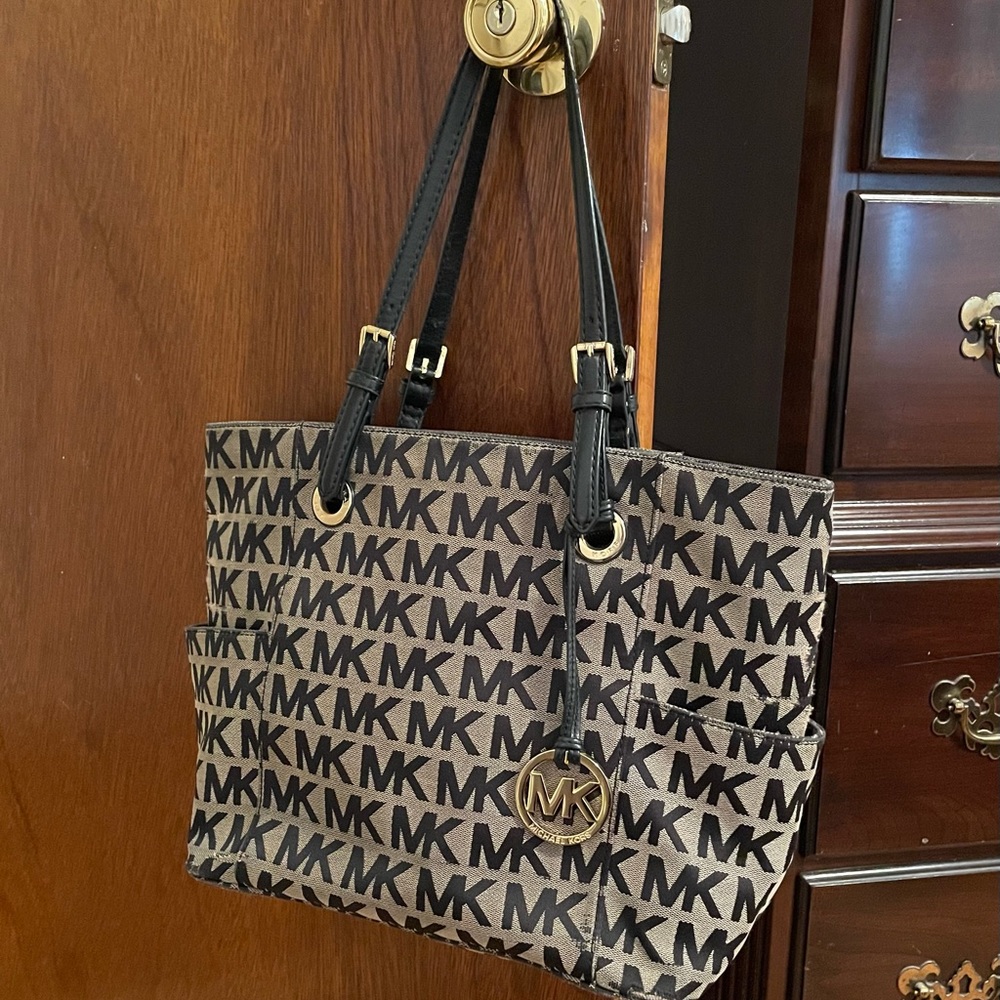 Michael Kors Signature Handbag